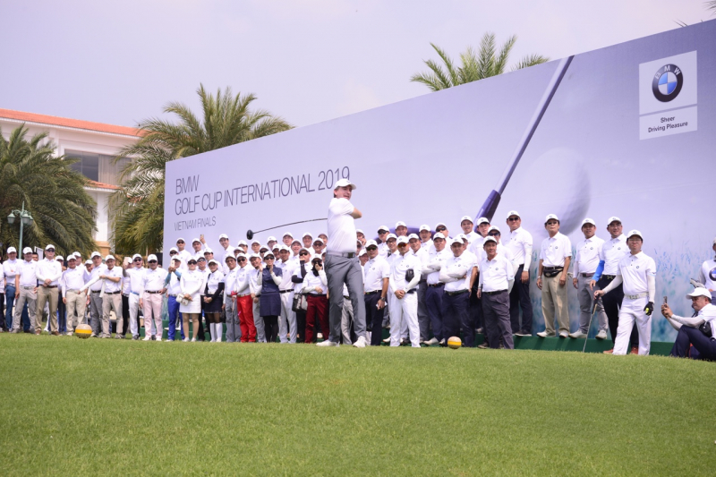 Tham dự giải Golf Quốc tế BMW lần thứ 30 tại Nam Phi