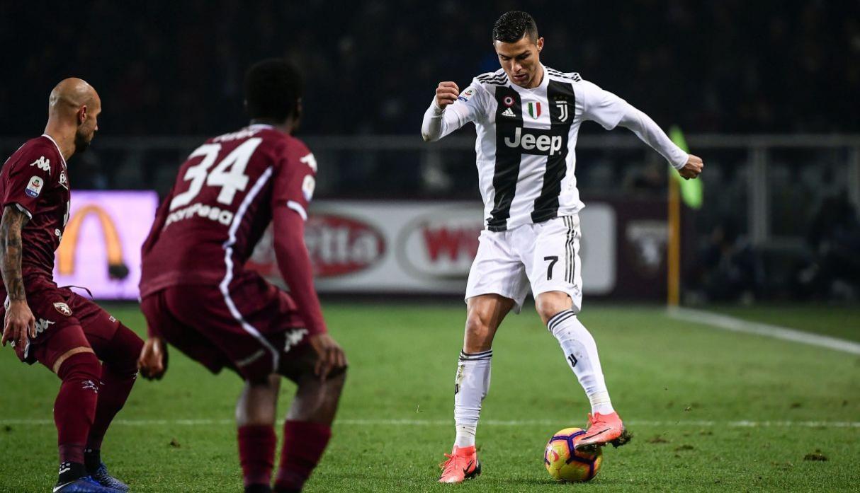 Trận đấu giữa Juventus và Torino hòa 2-2